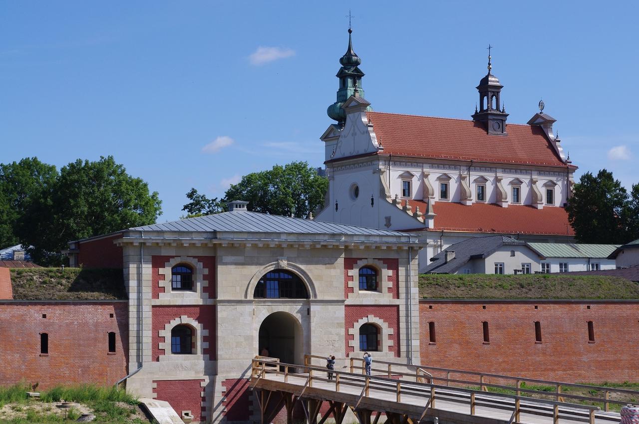 Pokoje Goscinne Osir Zamosc  Bagian luar foto